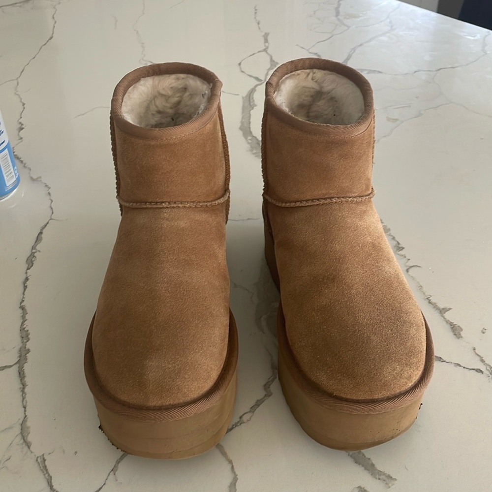 Ugg Platform bootie